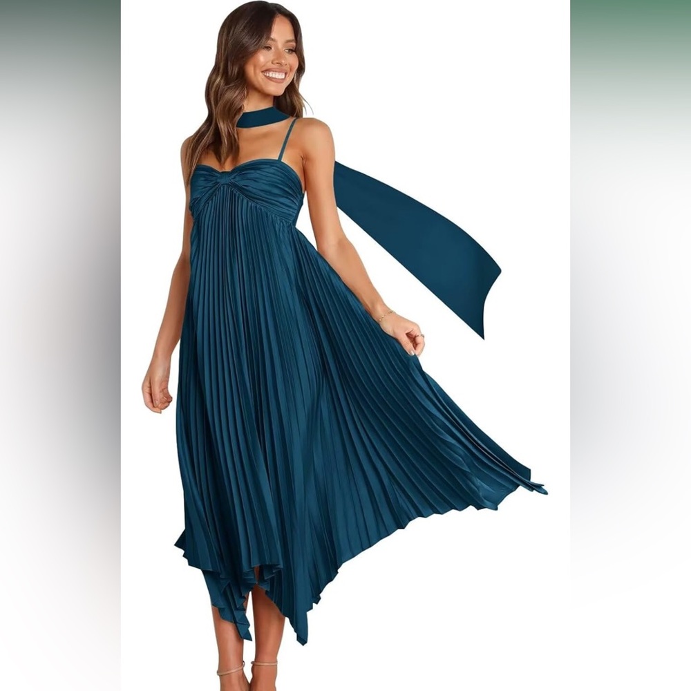 Elegant Teal Pleated Dress